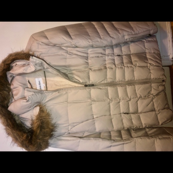 Hooded Calvin Klein quilted coat - Picture 6 of 7